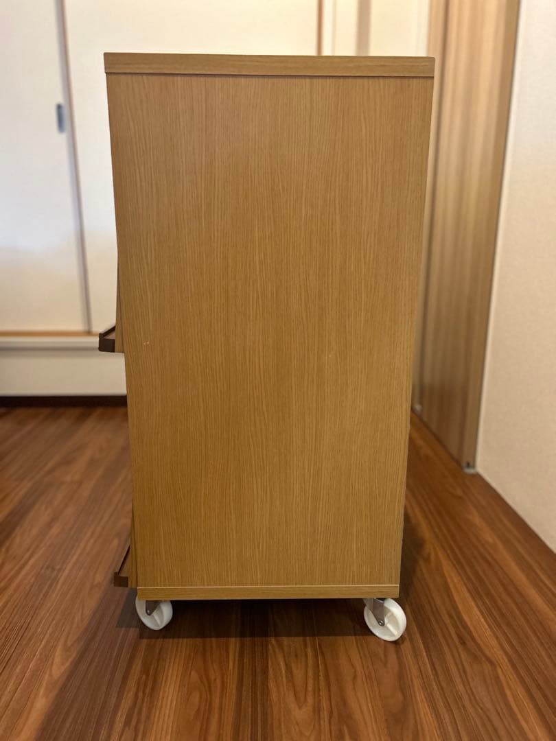 オーク調 フラップ扉付き 6マス収納棚／キャスター付き（完成品）