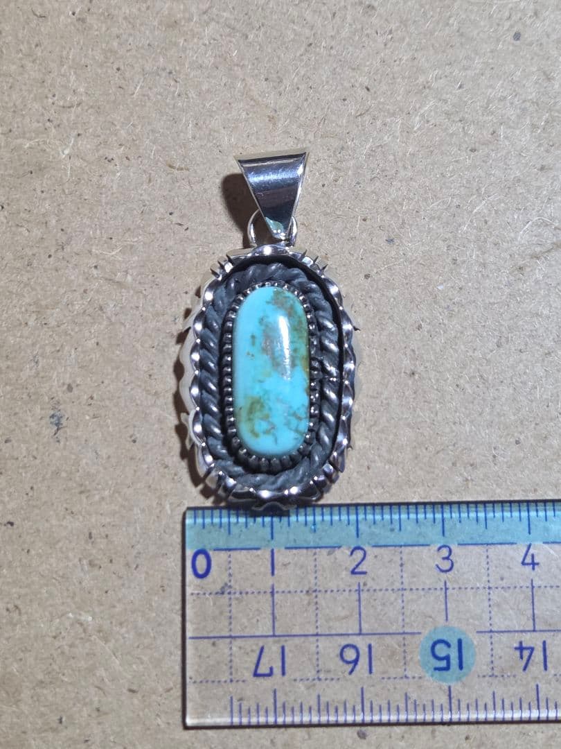 イースターブルーターコイズ　三角線　ペンダント　インディアンジュエリースタイル