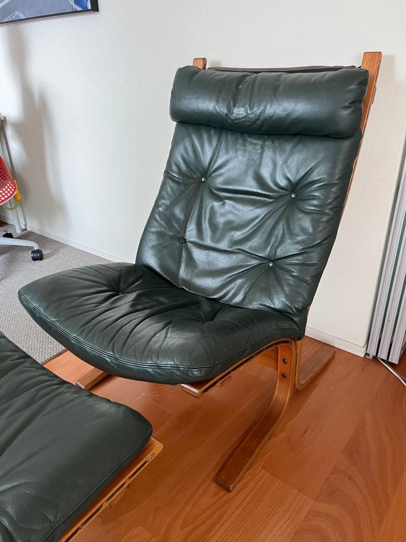 本革製ラウンジチェア　オットマン付き