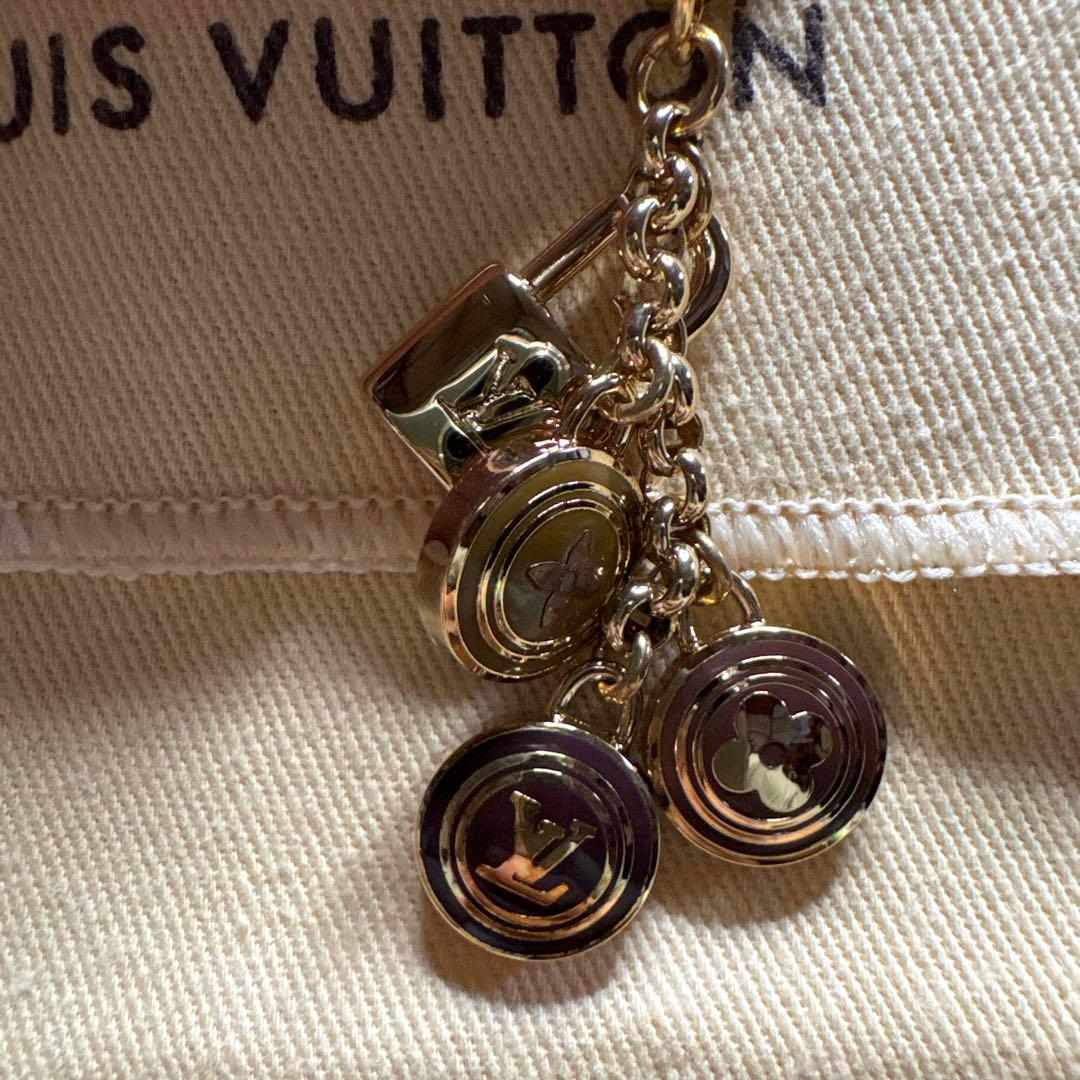 LOUIS VUITTONルイヴィトン　キーホルダー　【未使用品】