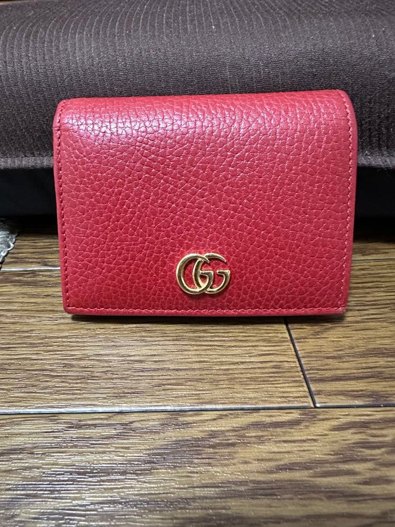 Gucci マーモント　レッド　二つ折り財布 ミニ財布