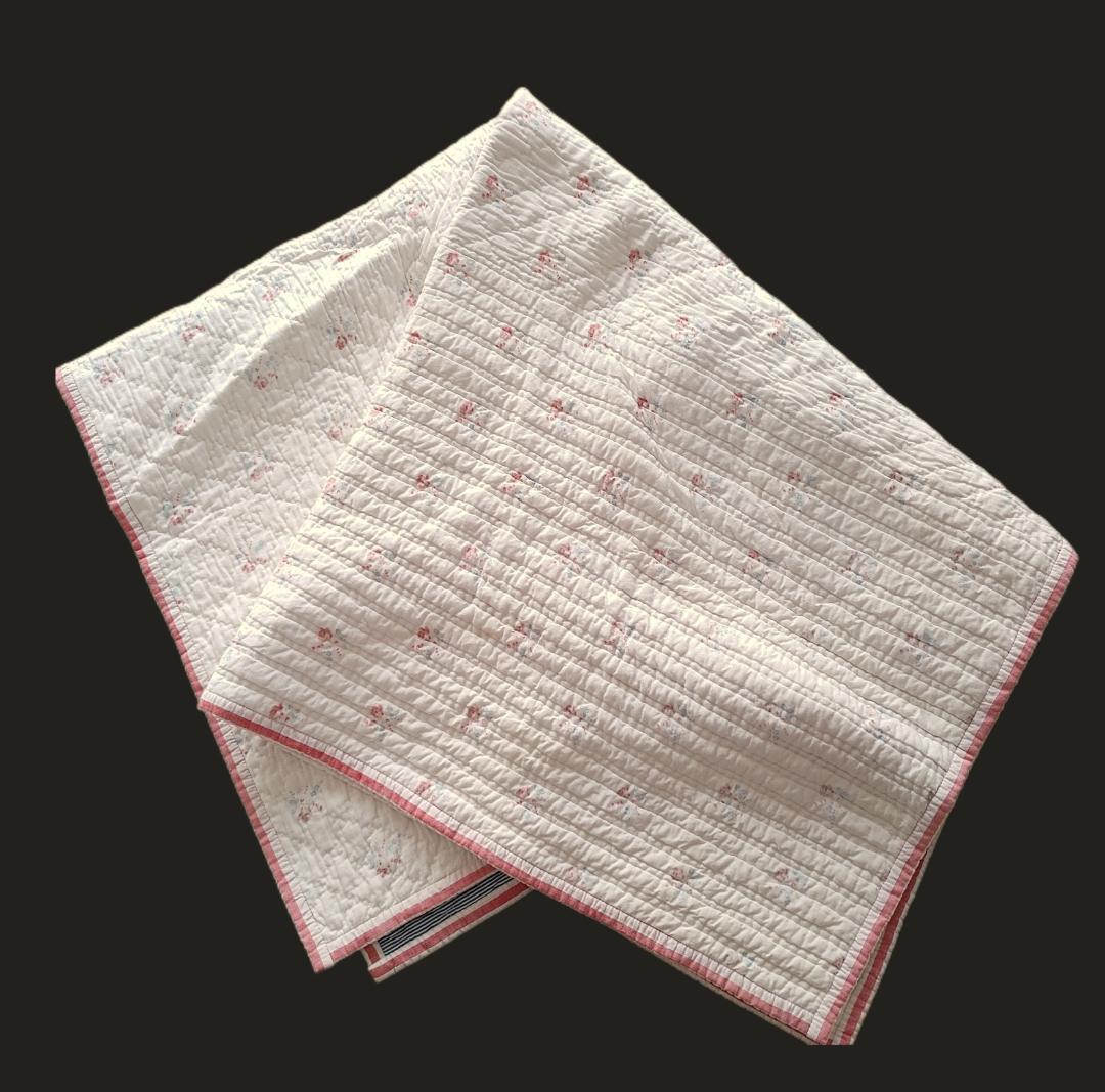 アンティーク　ロイドルームチェアー＋ローラアシュレイ リメイクキルトセット！