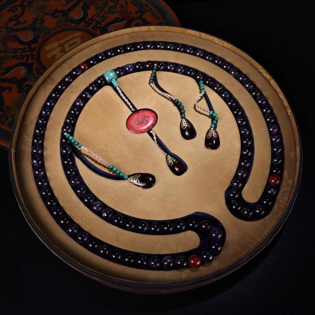 中国古美術・極品紫水晶朝珠・刺繍箱付き・時代物・極細工・置物・古賞物・風水開運