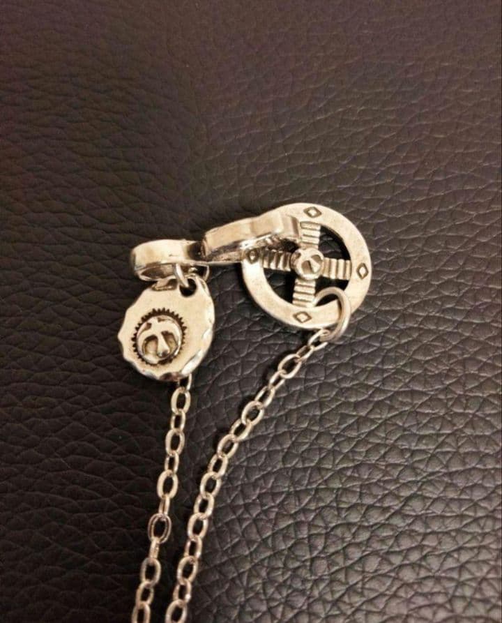 超豪華！特大フェザー　ネックレス【イーグルフック&ホイール付】