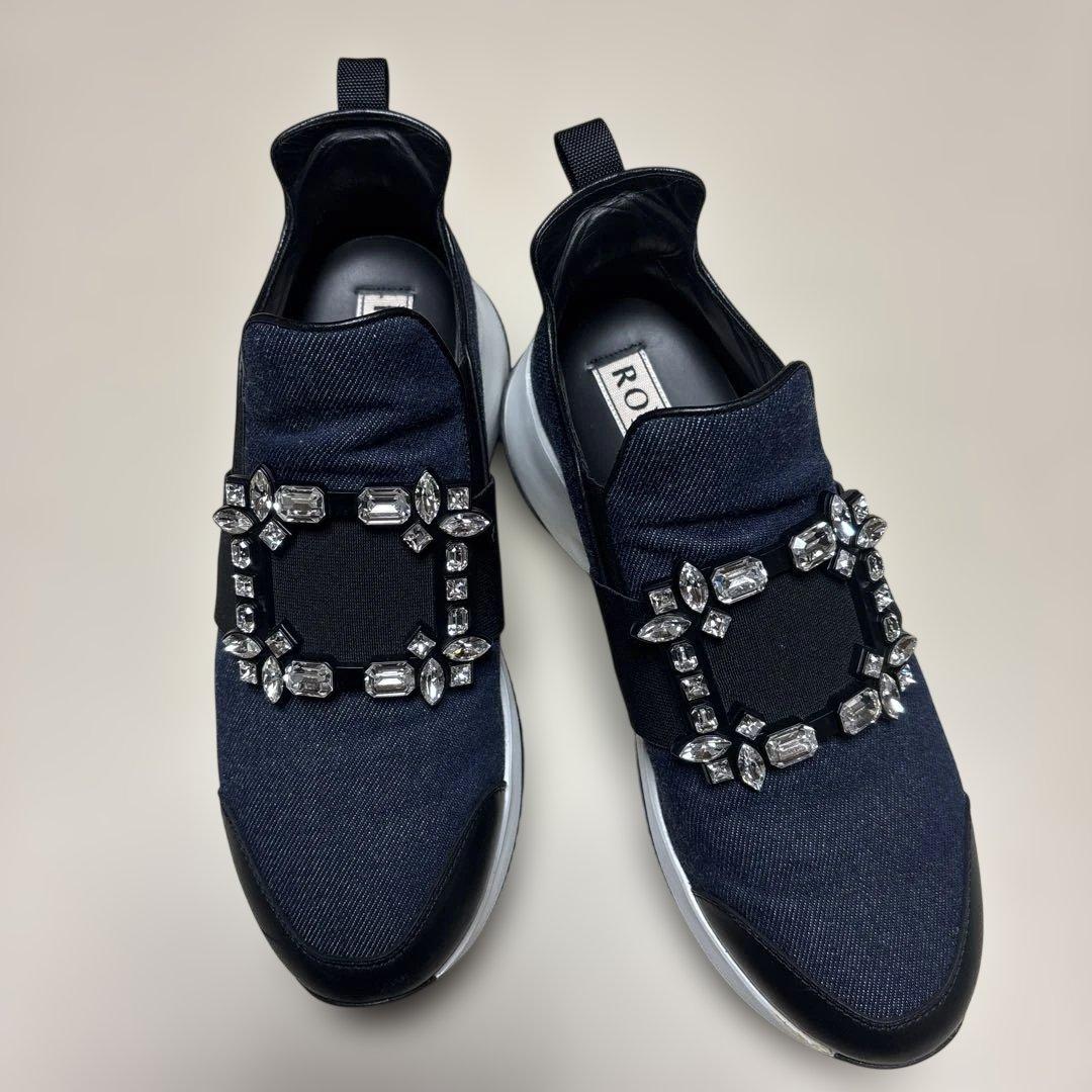 ROGER VIVIER ビジュー付きデニムネイビー スリッポンスニーカー