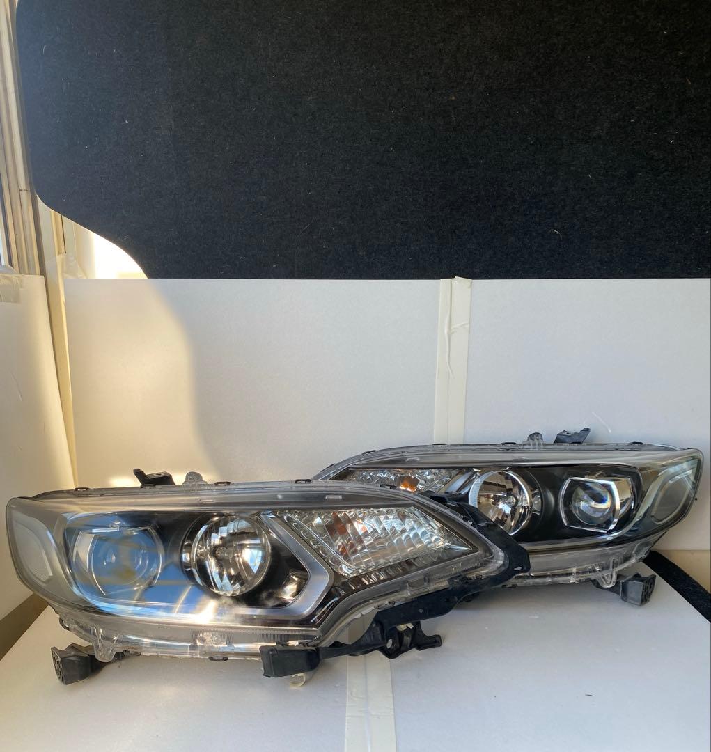 ホンダ フィット GE6 GE8 後期 純正HID ヘッドライト 左右セット
