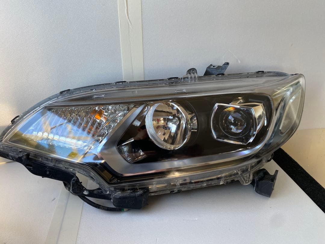 ホンダ フィット GE6 GE8 後期 純正HID ヘッドライト 左右セット