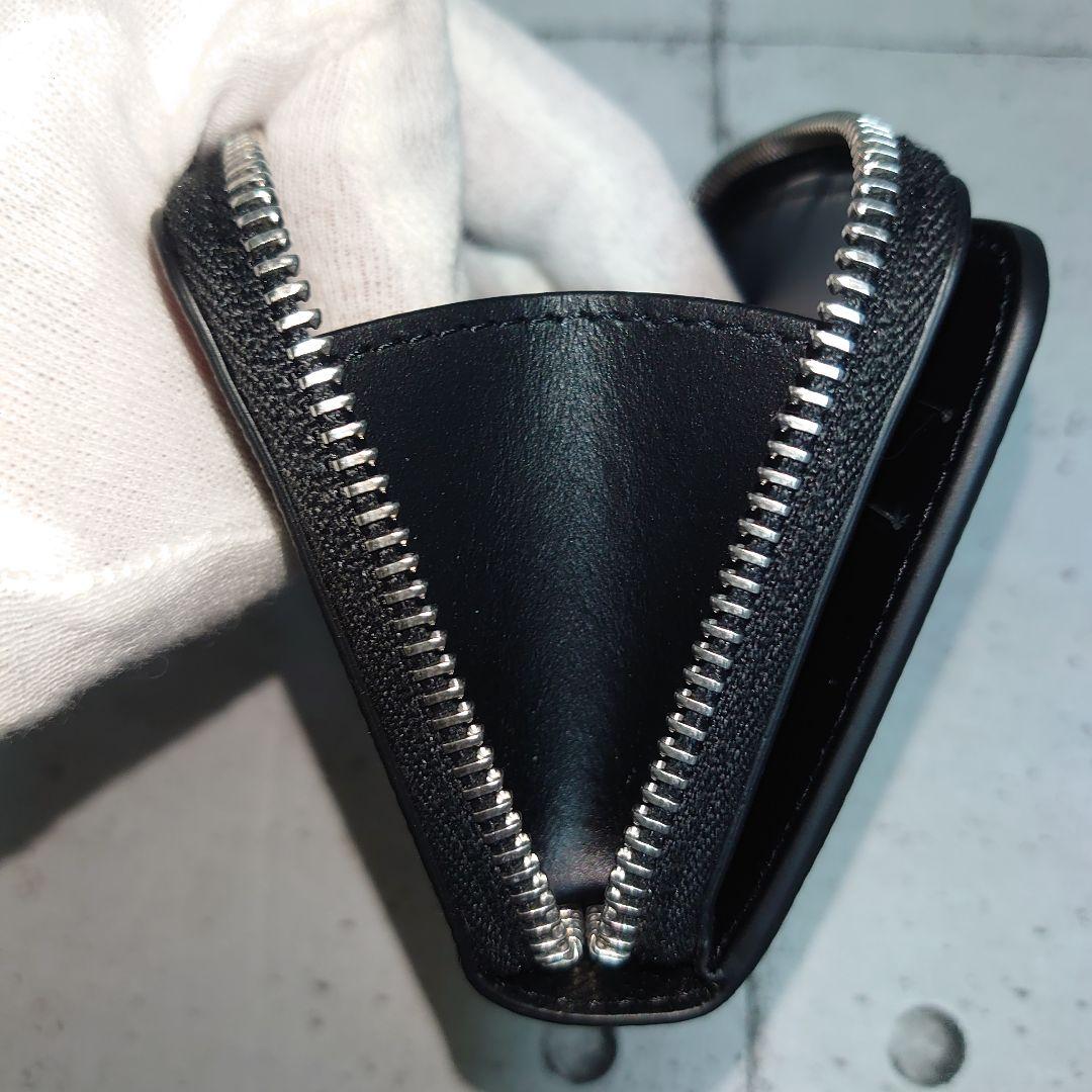 未使用　メゾンマルジェラ　4ステッチ　二つ折りケース　SA3UI0006