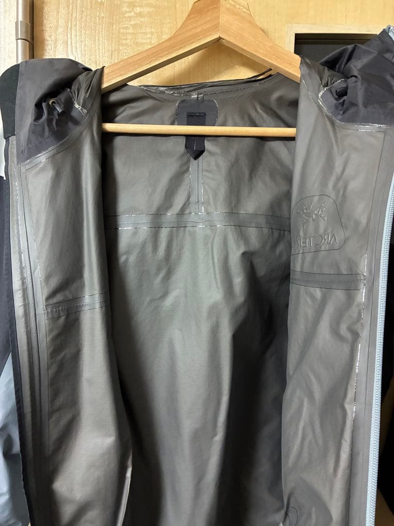 【希少】ARC'TERYX × BEAMS 別注 コラボ　マウンテンパーカー