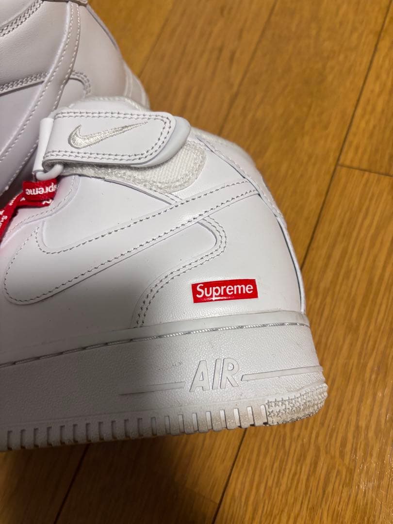 H&Sショップ Supreme × Nike Air Force 1
