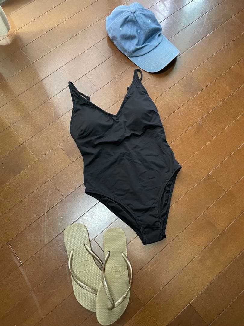 ななみ　プアラニ　ロイヤルコレクション　ワンピース 黒　S 新品