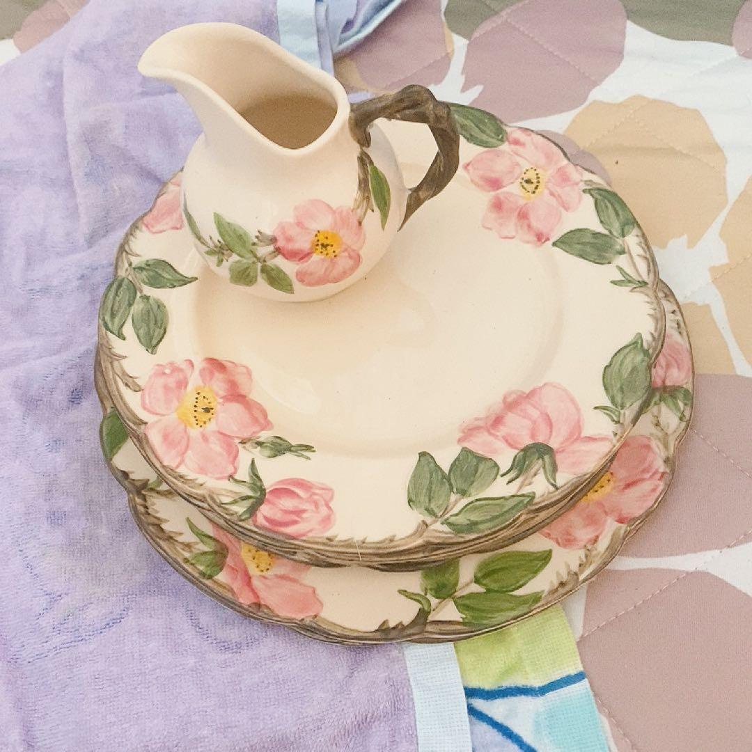Franciscan Rose Pattern 皿とピッチャーセット