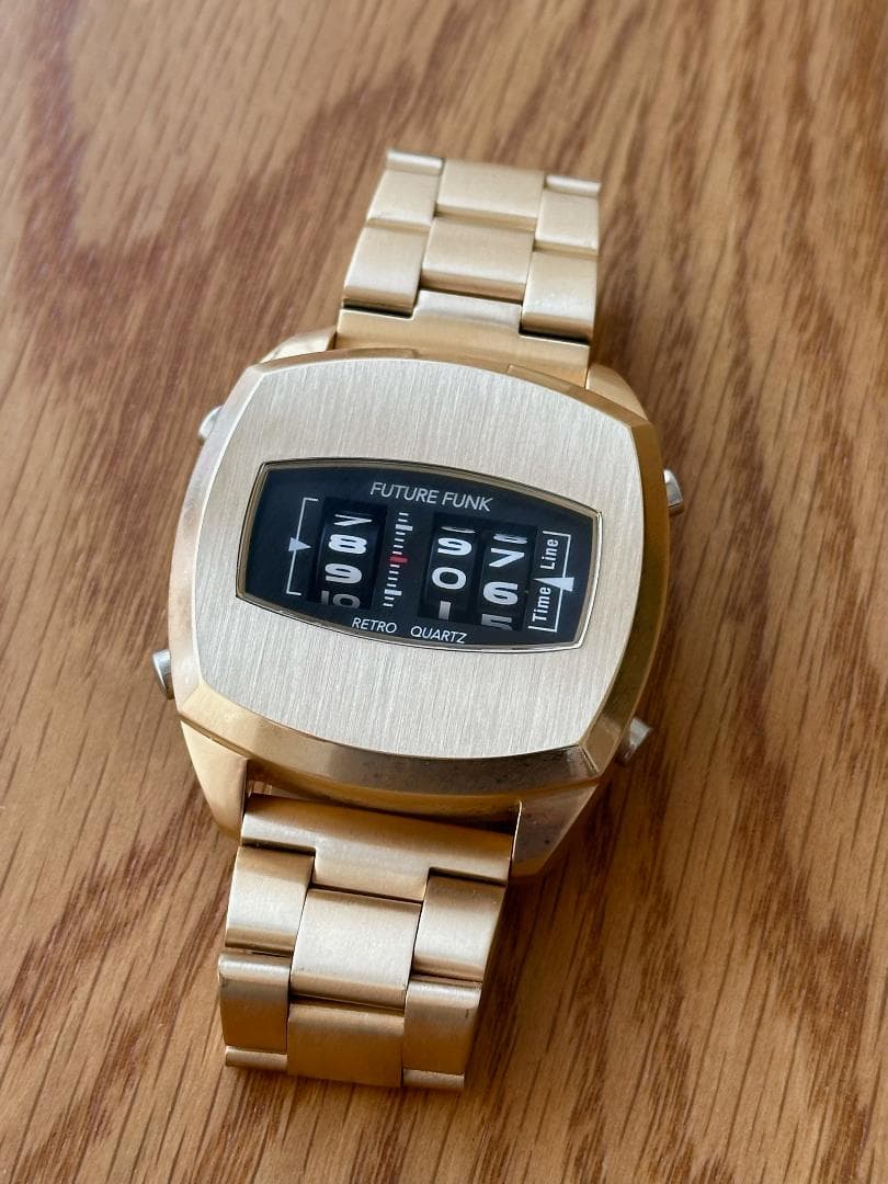時計 FUTURE FUNK FF101-YG-MT