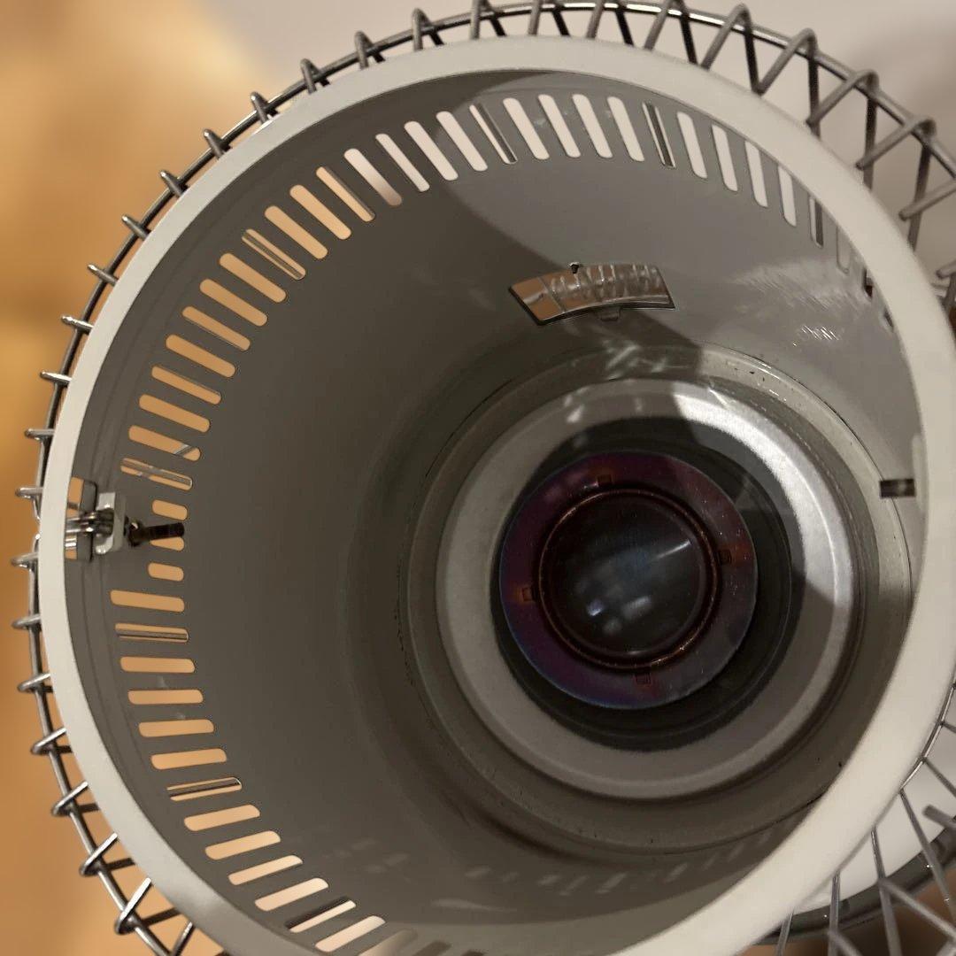 <お値下げ>トヨトミ KS-67H石油ストーブ ホワイト 五徳、網セット