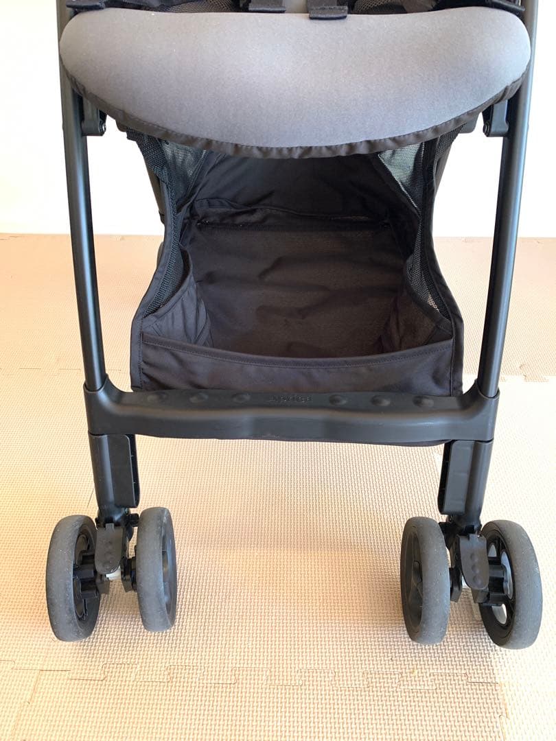 美品　Aprica カルーンエアーメッシュ AB型