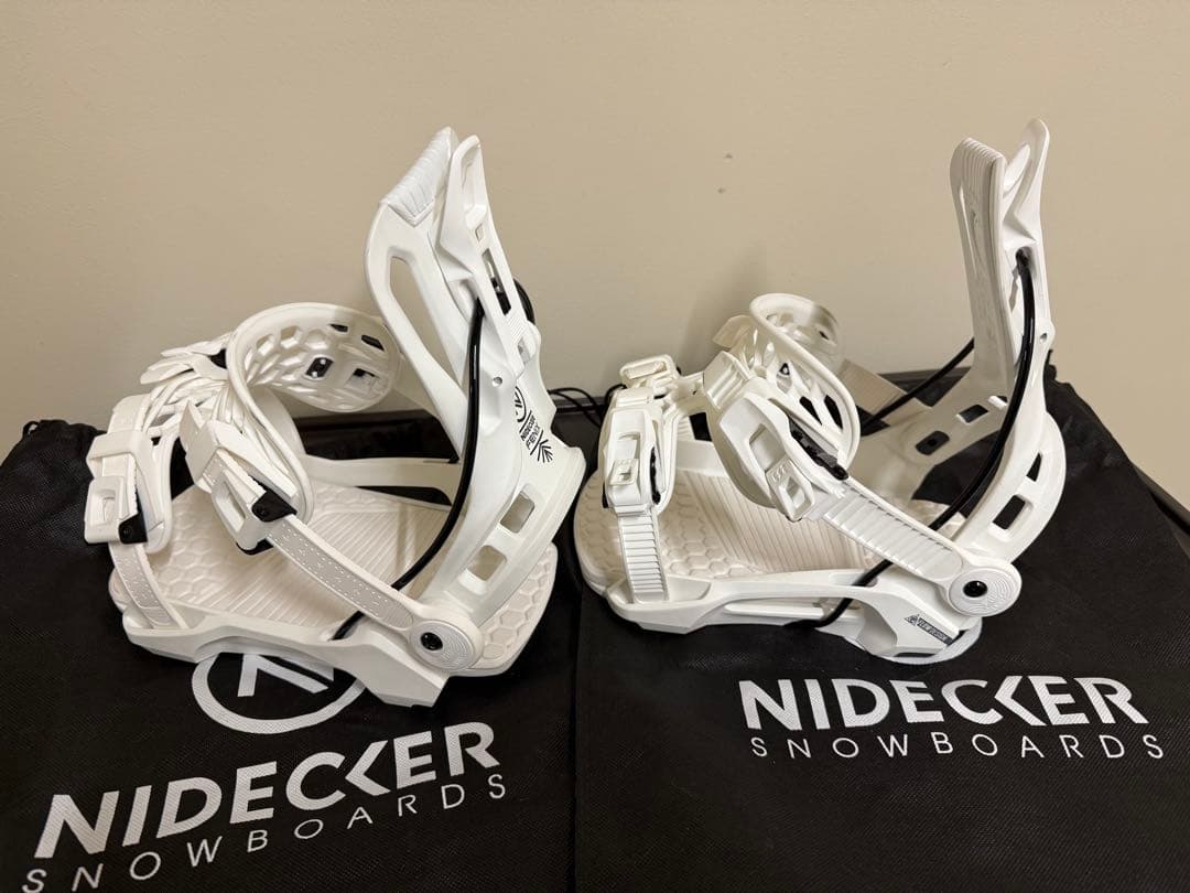 Nidecker Flow Fenix スノーボードビンディング Mサイズ