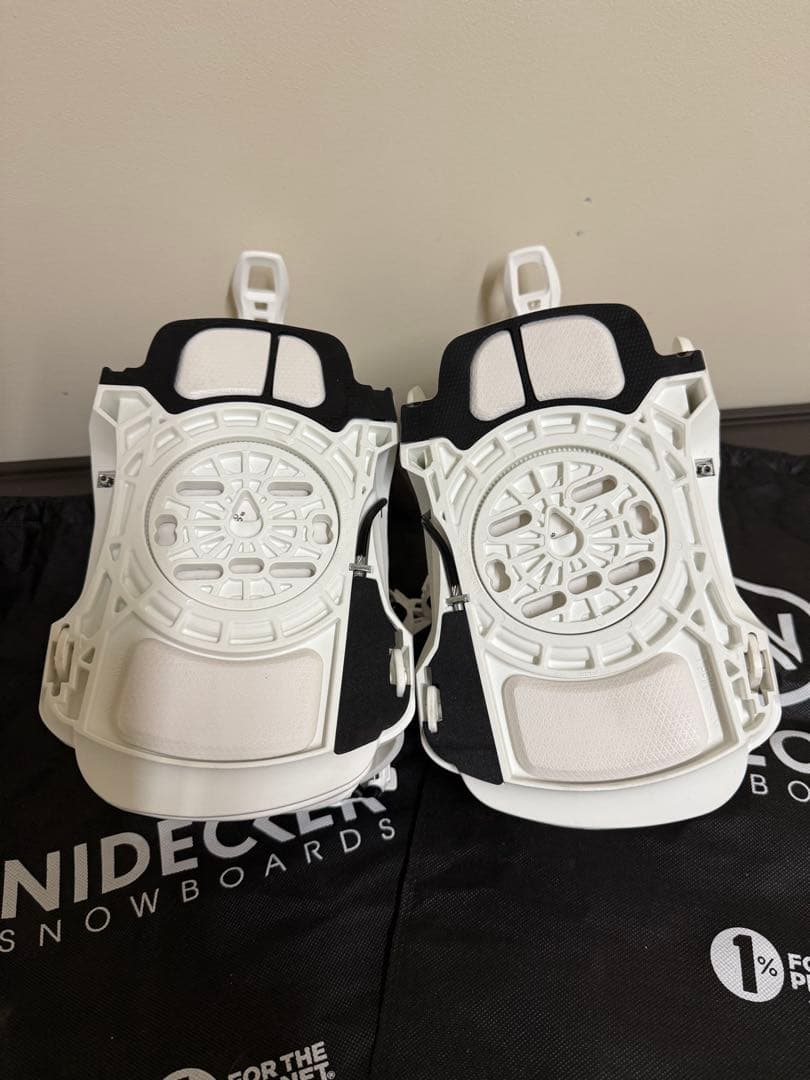 Nidecker Flow Fenix スノーボードビンディング Mサイズ
