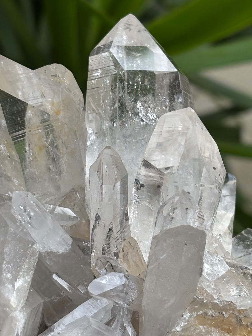 コロンビア　レムリアンクラスター　刺さるような圧巻の透明度　見事　548g.