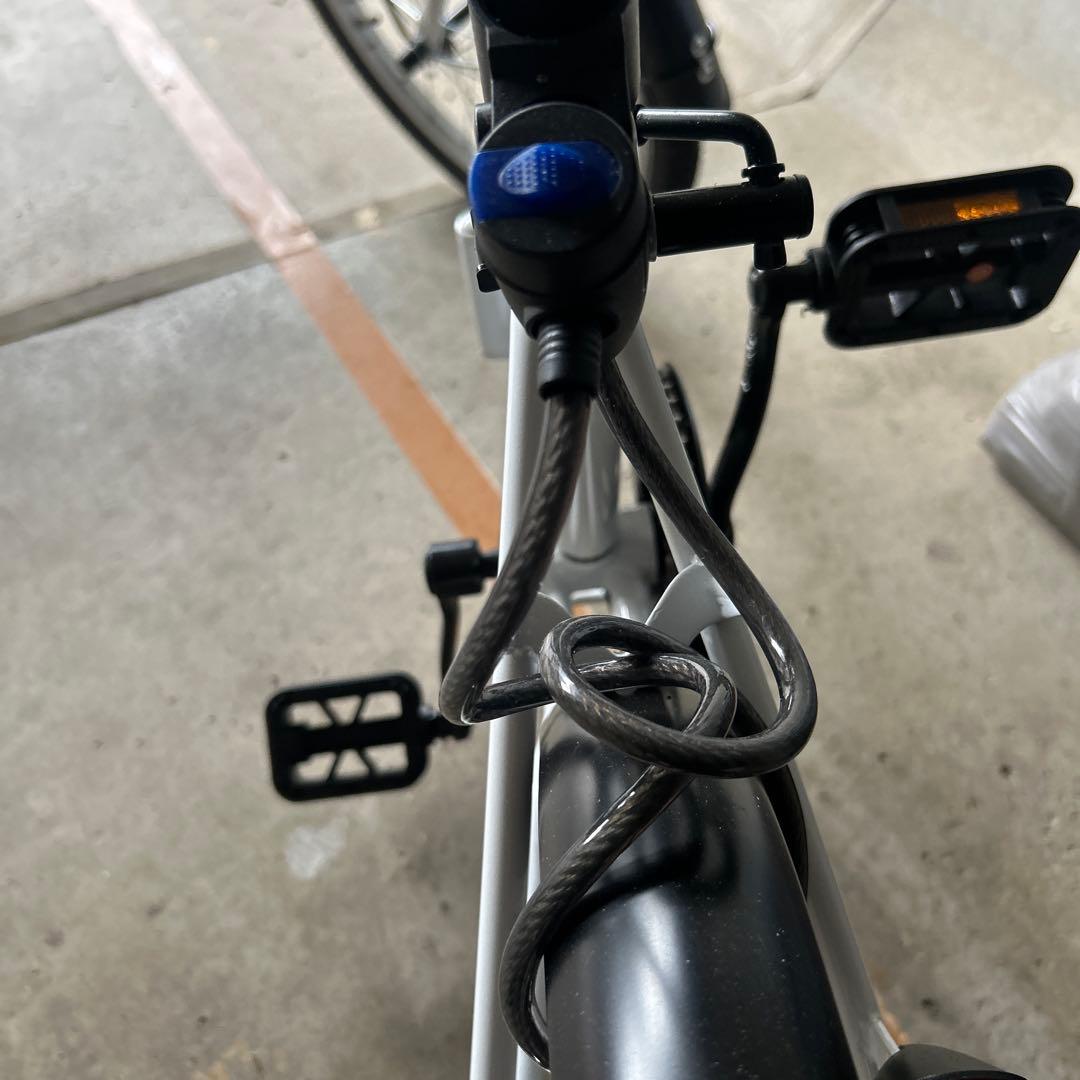 20インチTOMONAU 折りたたみ自転車 前カゴ付き、シマノ製品、新品未使用