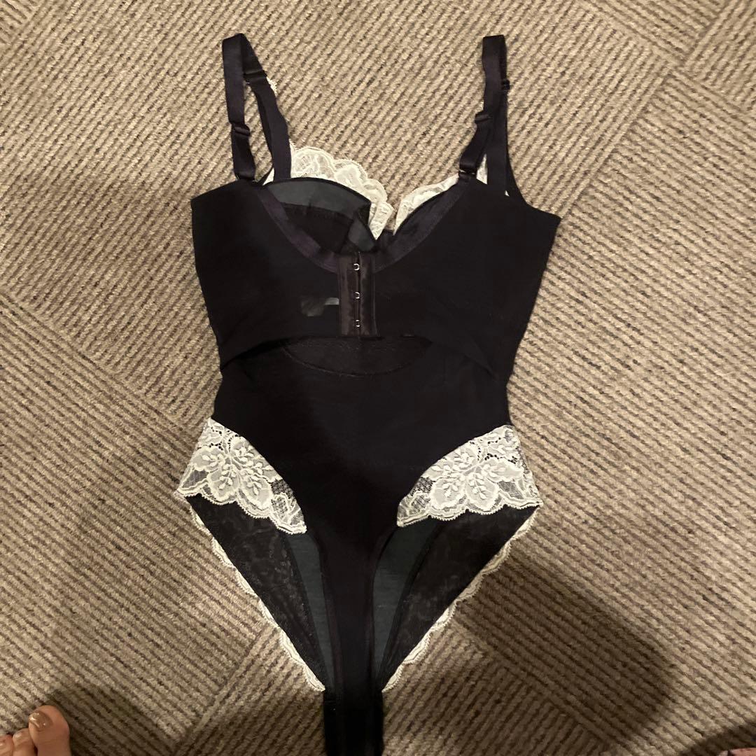 寒い時期必見✨LaLaTバックボディースーツ✨美品補正下着
