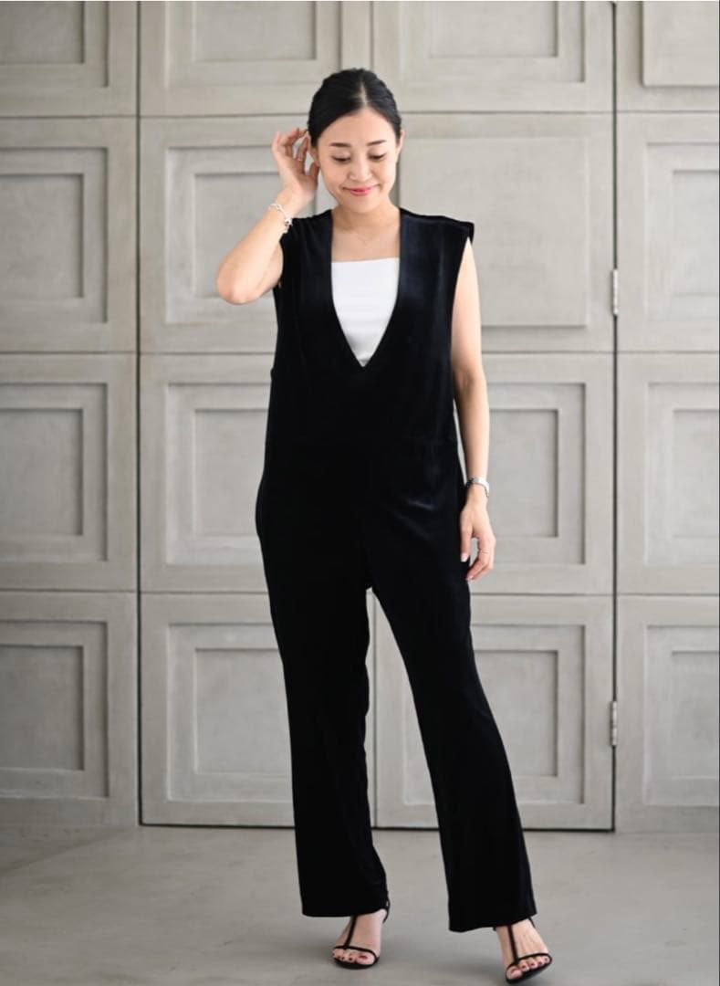 【美品】TREFLE+1 トレフル　ベロアサロペット　サイズ02