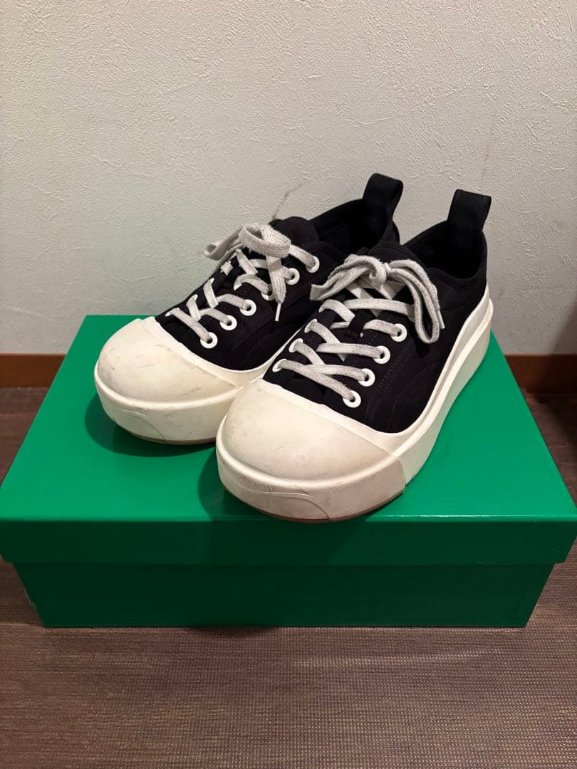 ボッテガヴェネタBOTTEGA VENETA VULKAN スニーカー