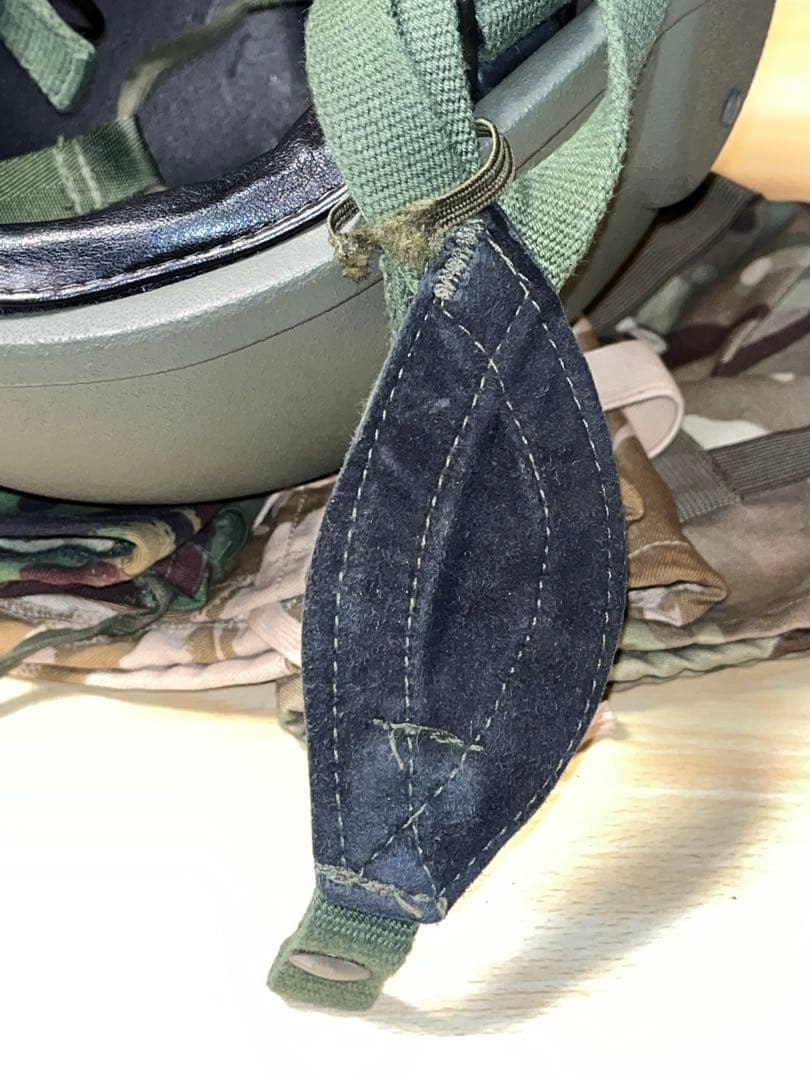 イギリス軍 Mk6ケブラーヘルメット サイズM 迷彩カバー3枚付実物2003年製