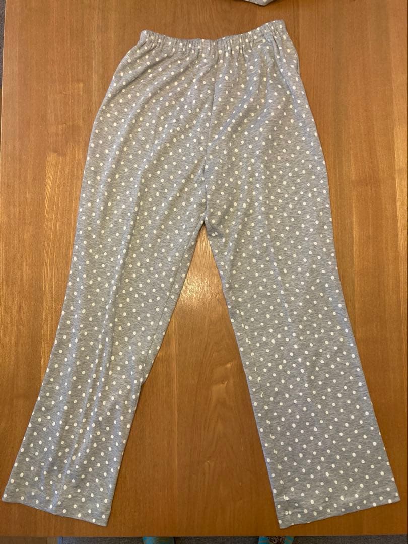 【新品タグ付き】マタノアツコ　パジャマ　グレー水玉　Ｍサイズ
