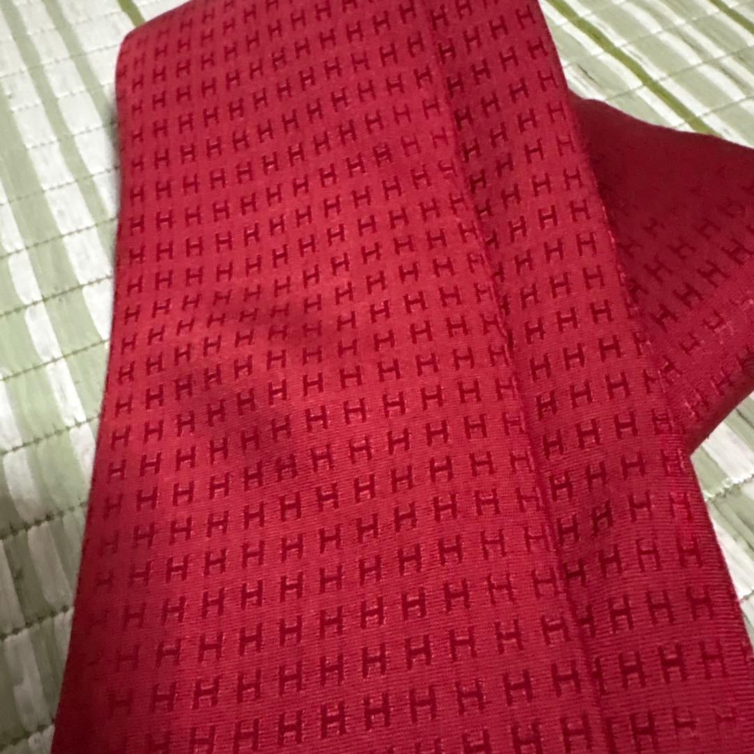 エルメス　HERMES ネクタイ　H柄　ビジネス　スーツ用　赤　レッド　シルク