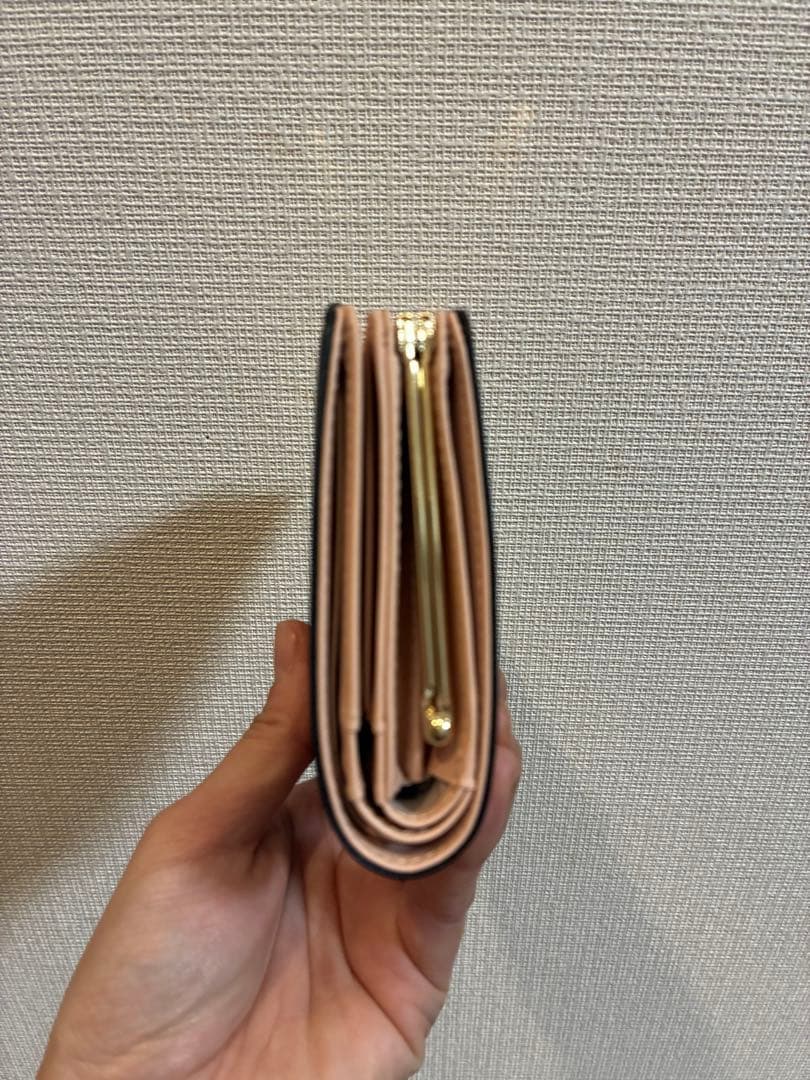 新品　JILL STUART ブラック ×ベビーピンク　二つ折財布　がま口小銭入