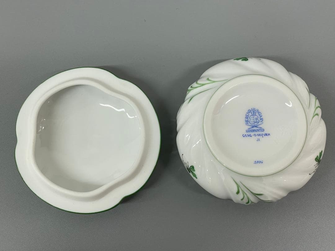 【新品未使用】ヘレンド ウィーン ラウンドボックス　薔薇　蓋付小物入 ボンボン入