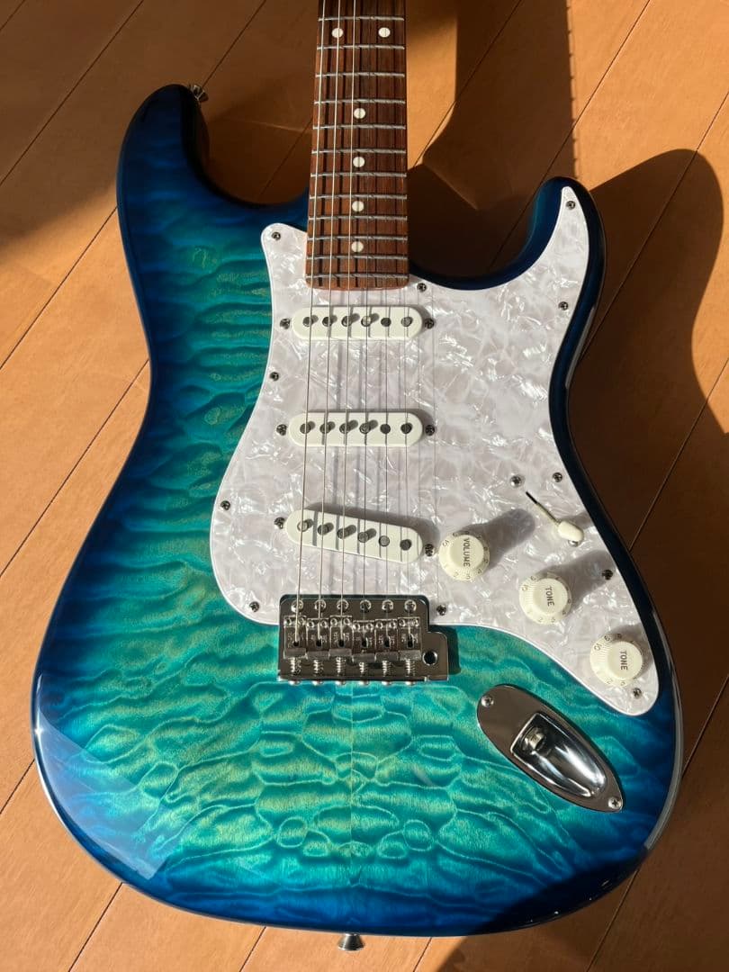 フェンダージャパン ストラト キルト 22フレット エレキギター