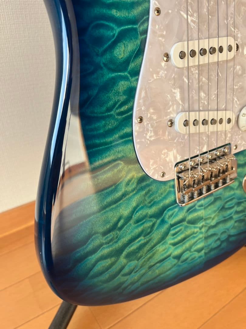 フェンダージャパン ストラト キルト 22フレット エレキギター