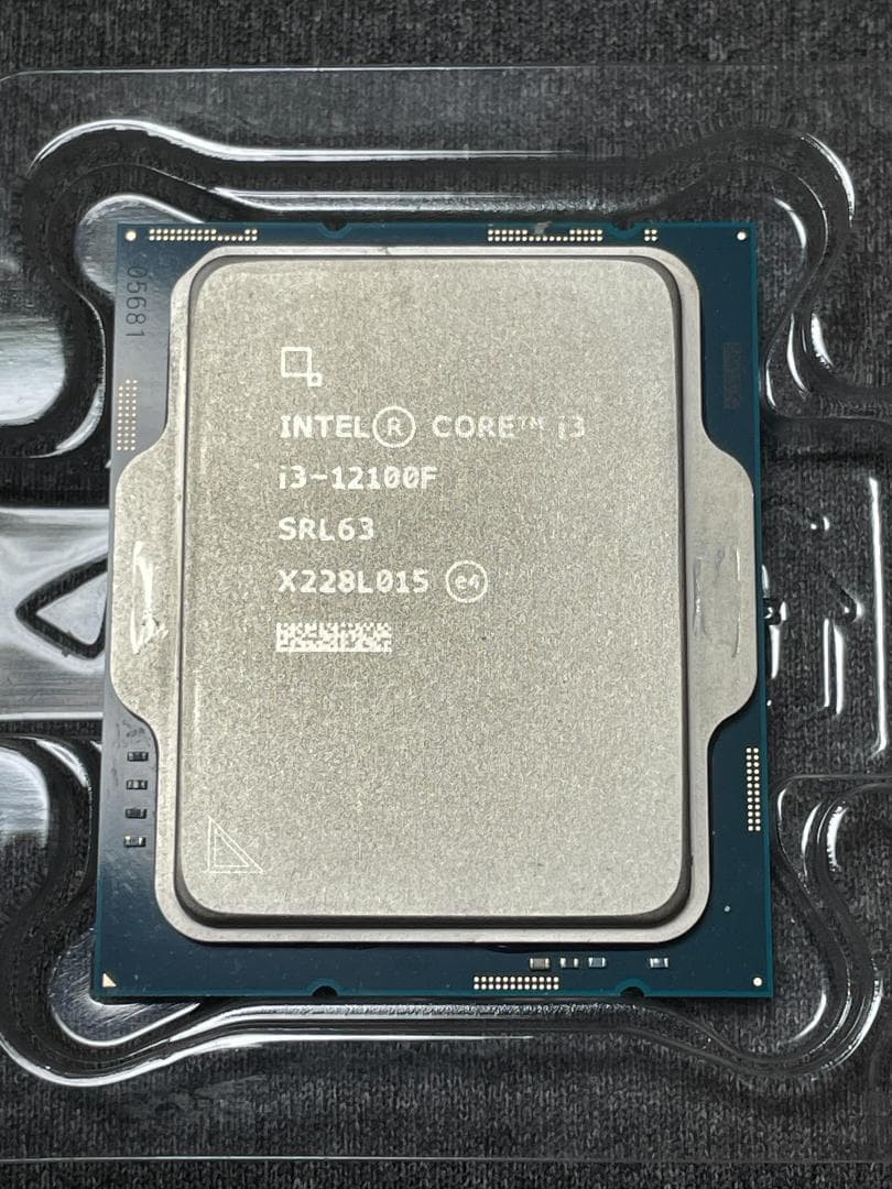 ク*ン様 Intel Core i3-12100F CPU