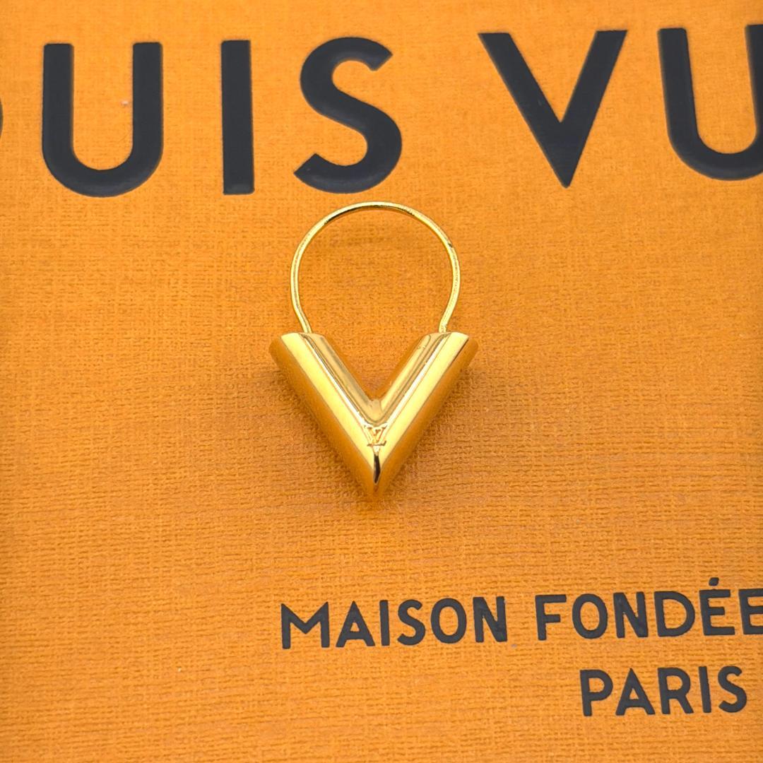【極美品】ルイヴィトン エセンシャルV フープイヤリング ピアス ゴールド