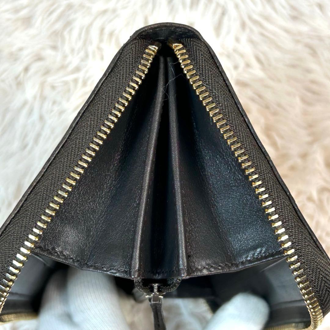 グッチ　マイクロGGシマ　レザー　ラウンドジップ長財布　ブラウン