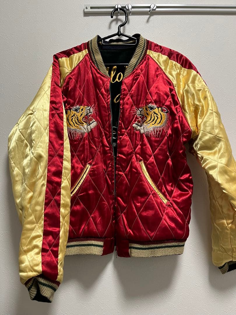 おすし　 虎刺繍 赤金 スカジャン