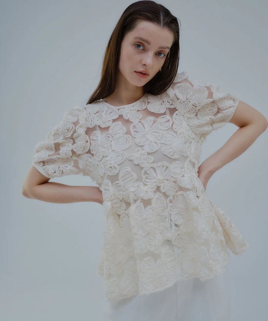 【ORGUE】＊新品タグ付き＊Flower embroidery blouse