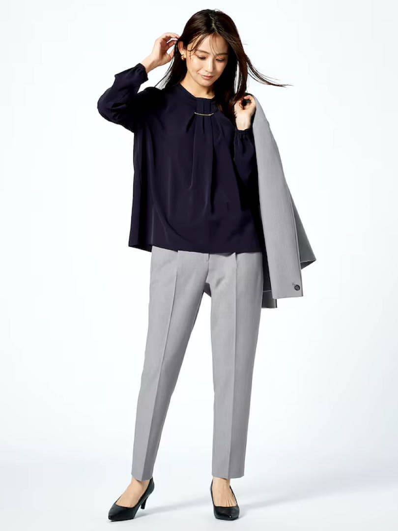 【akira】プラステ PLSTグレー パンツスーツ マシンウォッシャブル