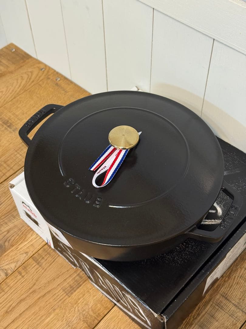 新品 ストウブ ブレイザー・ソテーパン ブラック 24cm 40511-473