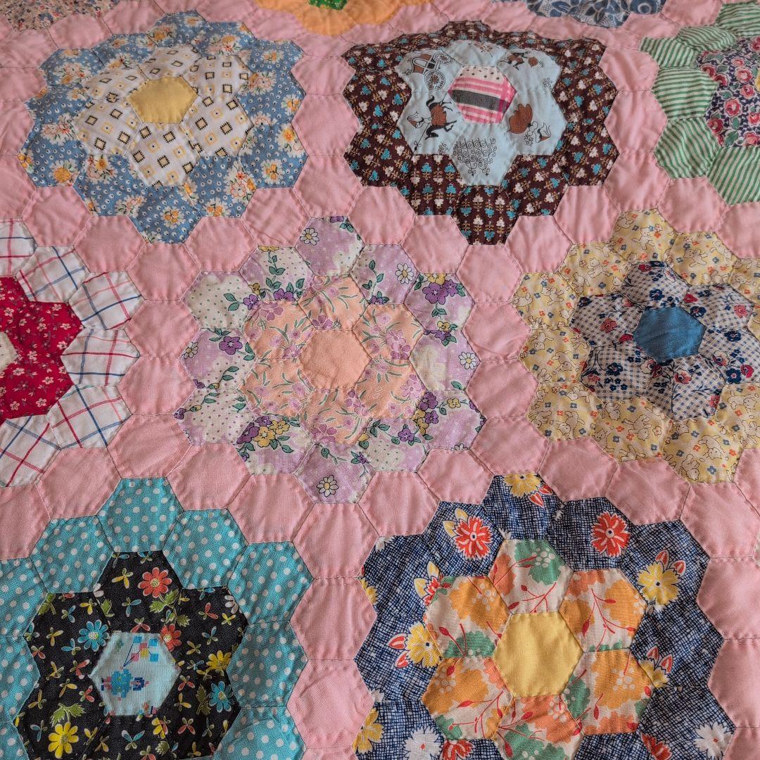 パッチワークキルト　ハンドメイド