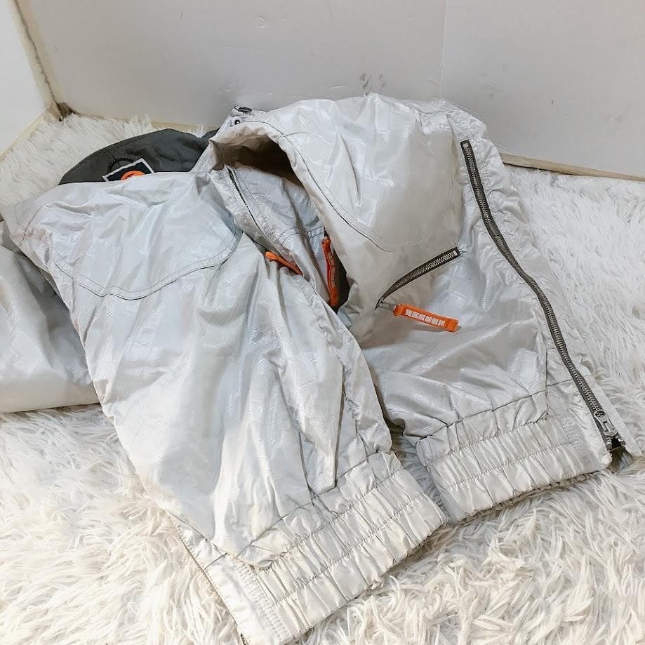 デサント DESCENTE GUYGWG スノーボードウェア 上下セットアップ