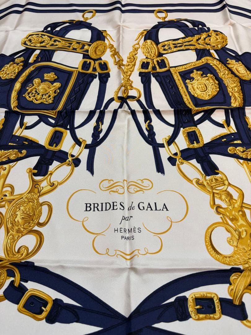 HERMÈS BRIDES de GALA シルクスカーフ