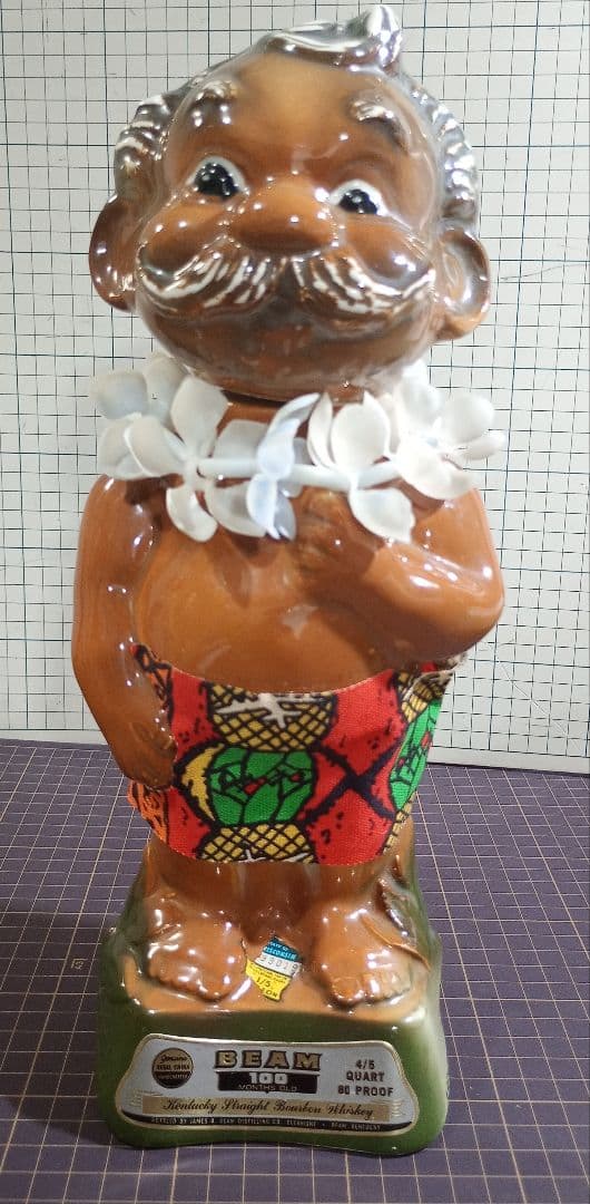 ハワイ　メネフネ 　希少　MENEHUNE Jim Beam ボトル