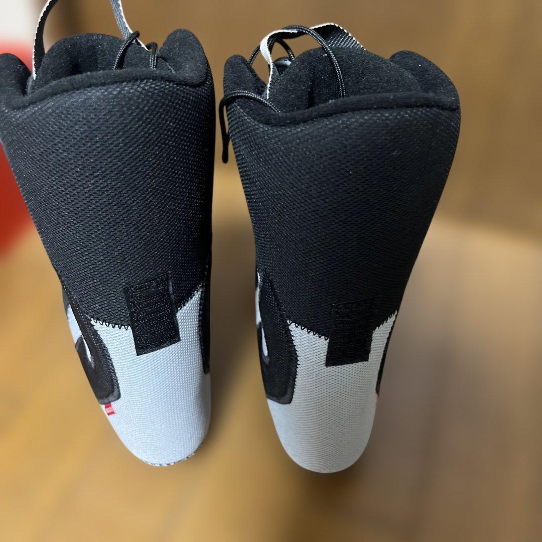 DEELUXE DNA スノーボードブーツ ホワイト 23-24