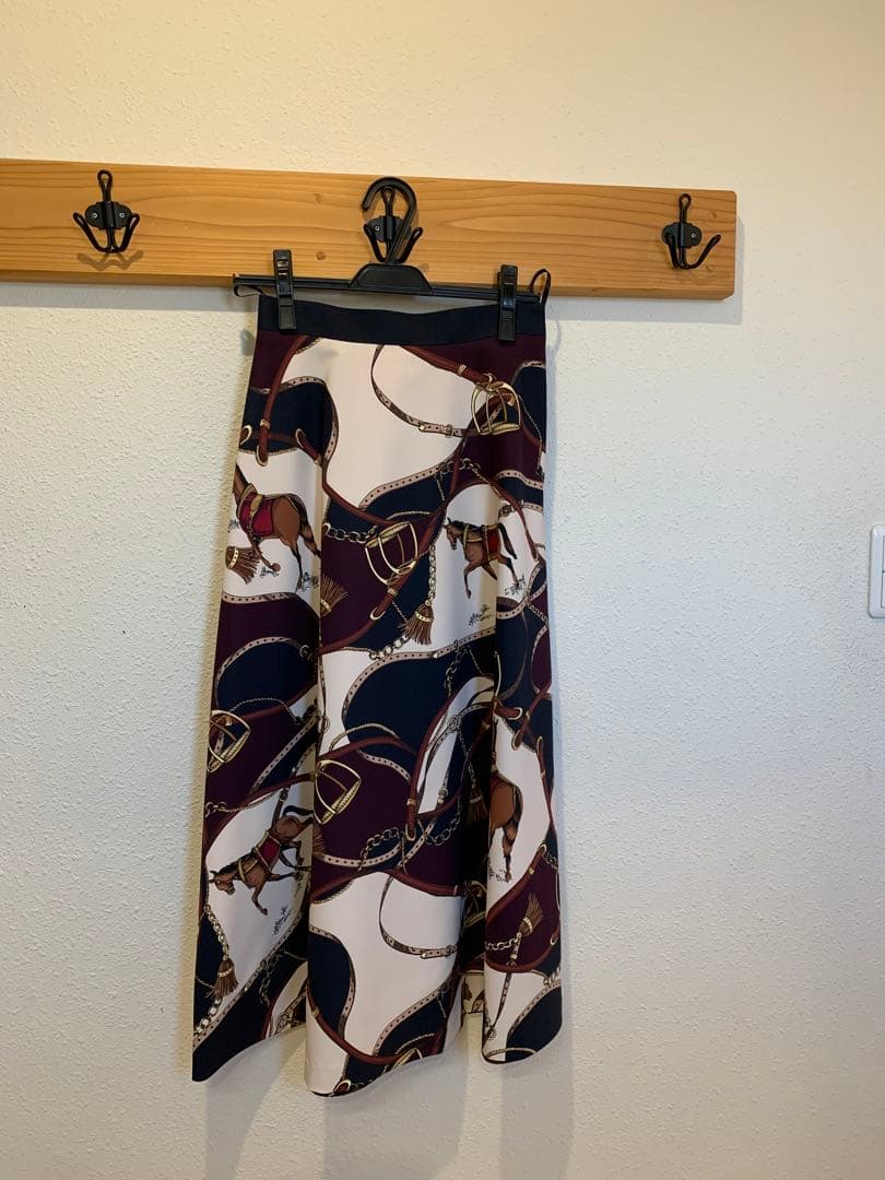 【冨張愛さん×PINKY&DIANNEコラボ】スカーフプリントフレアスカート