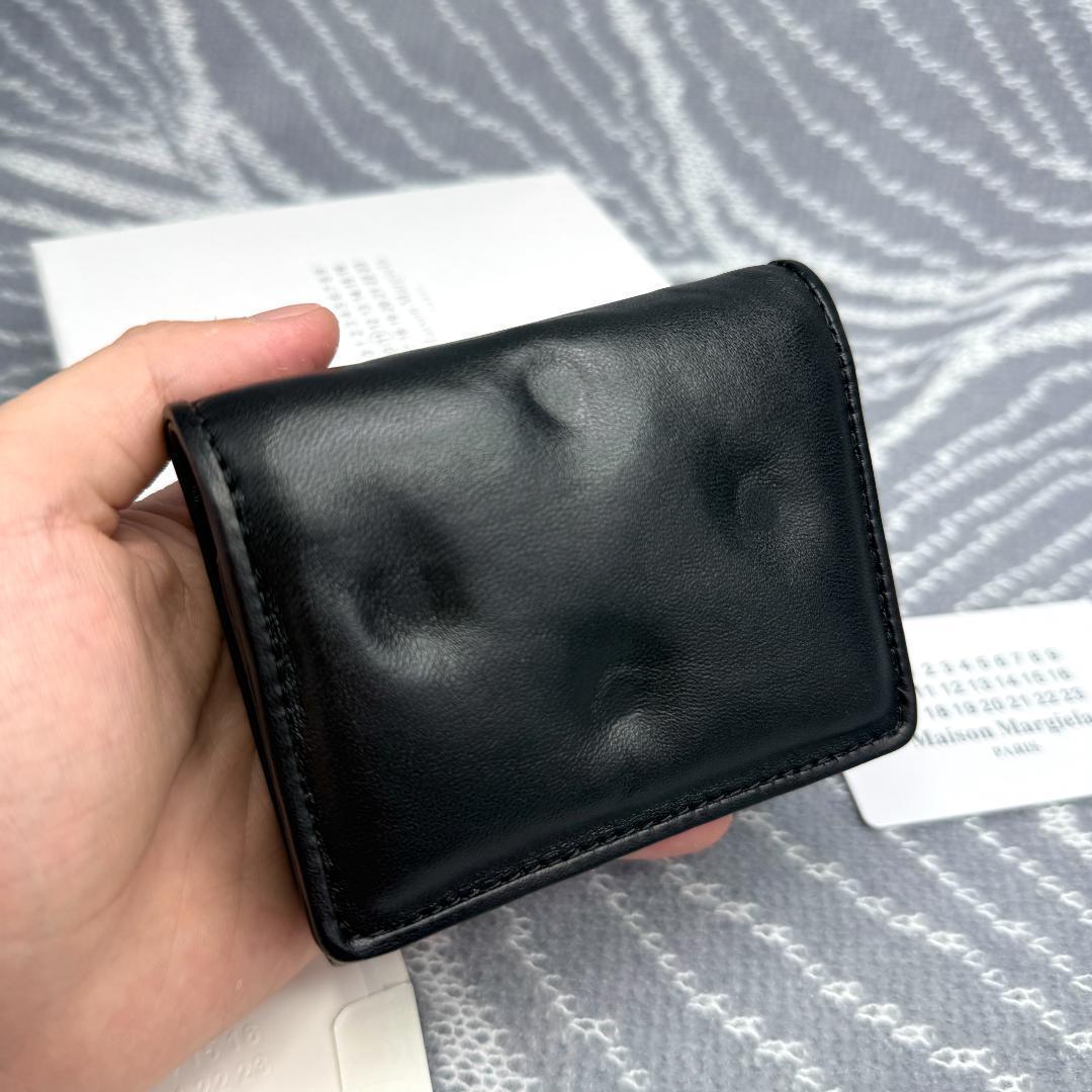 大人気♡ 三つ折り財布 エンベロープ プリント ラムスキン