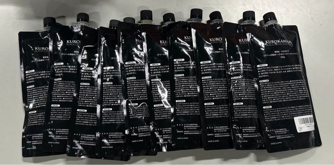 KUROKAMINA BLACK CREAM SHAMPOO 300g*10袋