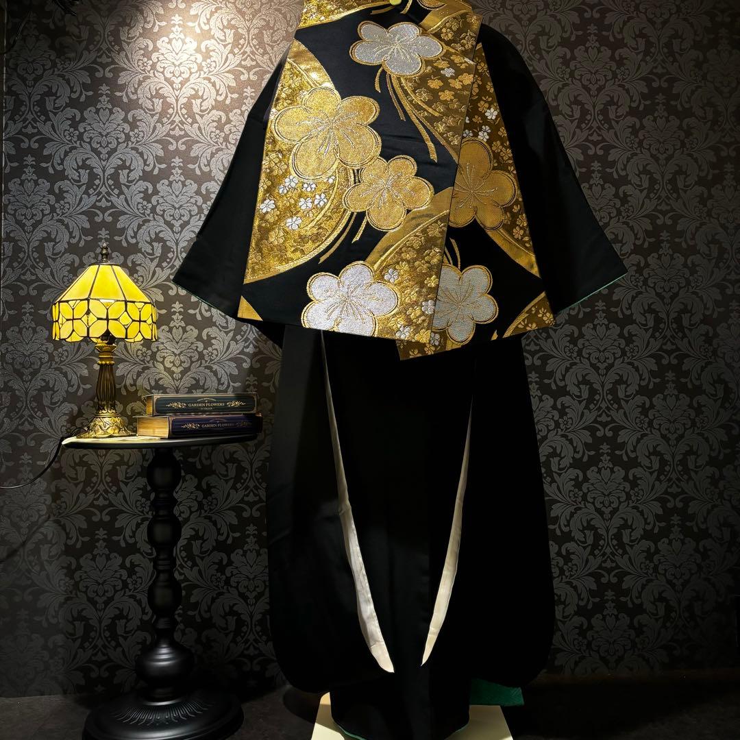 美品　黒地　無地　三つ紋　流行　逸品　振袖　フルセット 振り袖