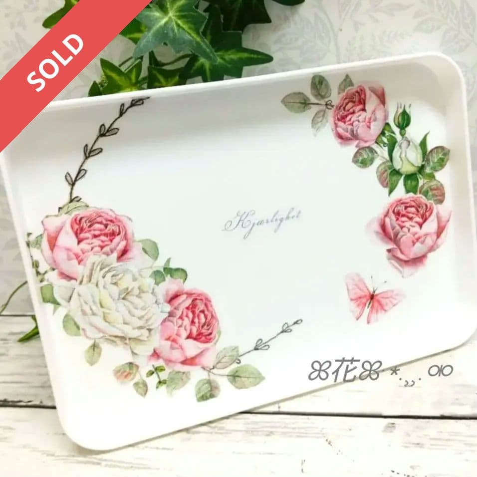 デコパージュ ꔛ‬ꕤ トレイ(大)♡インテリア雑貨♡小物入れ♡苺うさぎ